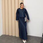 فستان نسائي طويل بقصة انسيابية مع جاكيت قصير أنيق